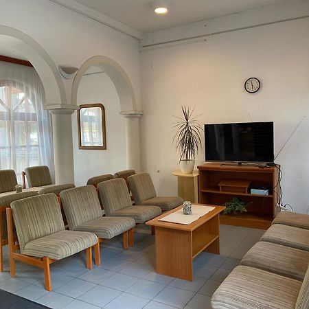 Sio Hostel Siófok Eksteriør bilde